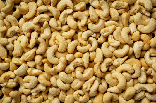 Noix de cajou crues, base d’un lait végétal crémeux à conserver au frais