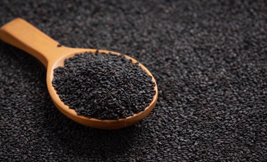 Graines de sésame noir, pour une boisson végétale maison à congeler ou réfrigérer